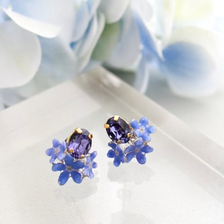【選べるColor】勿忘草×ガラスストーン ピアス