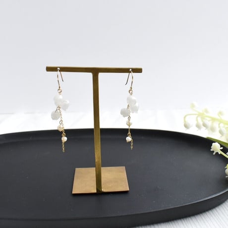 すずらん×淡水パールピアス 14kgf