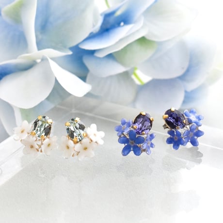【選べるColor】勿忘草×ガラスストーン ピアス