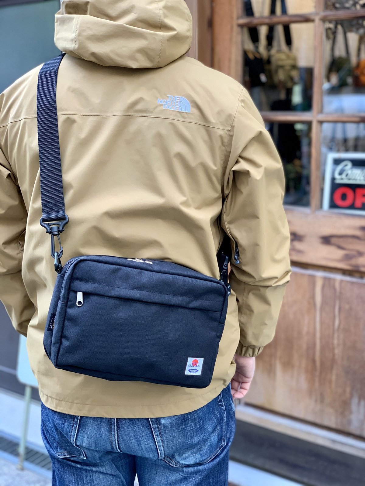 M acaroni W estetern ショルダーバッグ fit=scale-down,w=1200