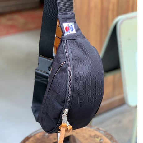 ウエストバッグ (BLACK)
