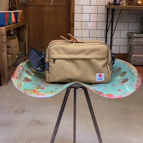 コンビニLARGE (COYOTE)