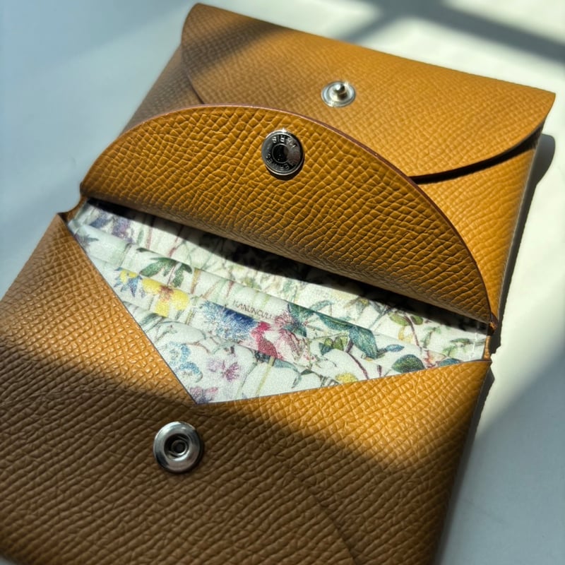 美品　BAGTRUNK エルメス　カルヴィデュオ　インナーケース　花柄 エルメス カルヴィデュオに合うインナーケース 青系の小花柄