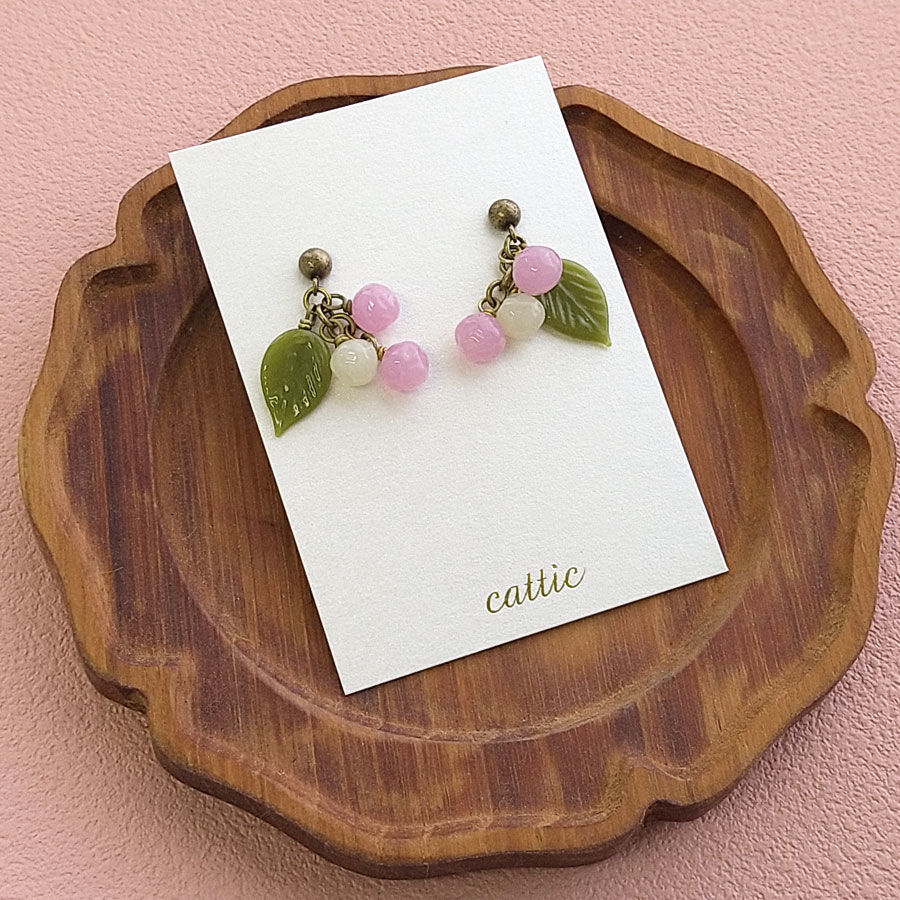 ☆ヒヨコが可愛い和菓子とSpring猫ちゃんイヤリング