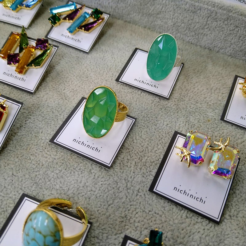 ビンテージ インディアナゴールド ウランガラス チキン ビンテージ インディアナゴールド ウランガラス チキン