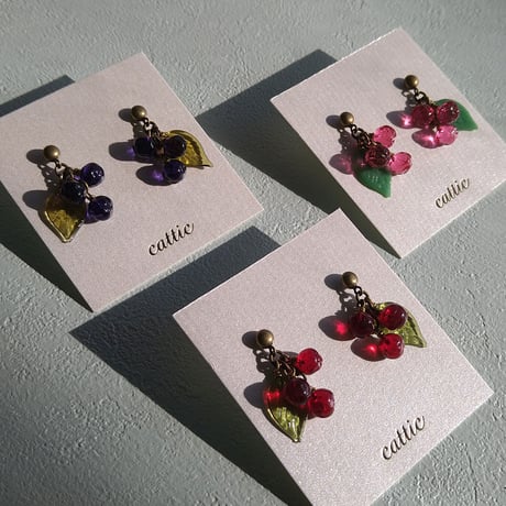 cattic/ベリーキャンディのピアス（金古美）  ＊金具変更可