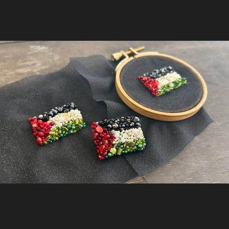 【パレスチナ支援】寄付付き ビーズ刺繍ブローチ
