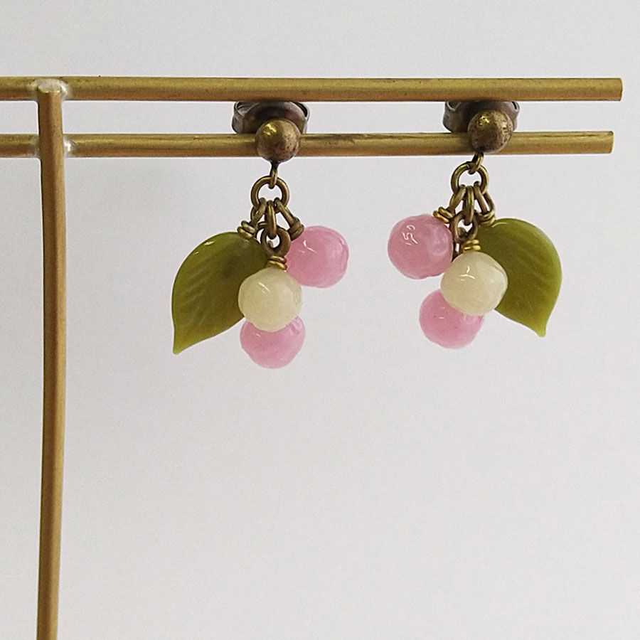 ☆ヒヨコが可愛い和菓子とSpring猫ちゃんイヤリング