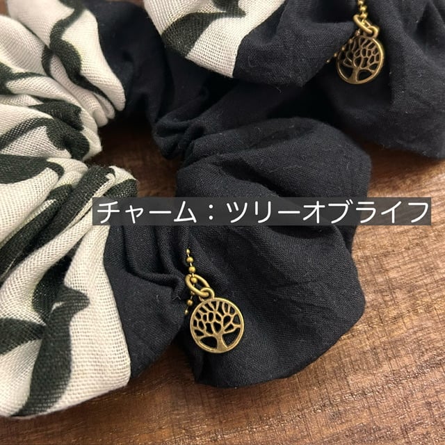 パレスチナ支援】寄付付き クーフィーヤ柄のシュシュ | cattic