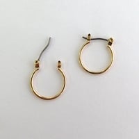 チタンポストのフープピアス（片耳）