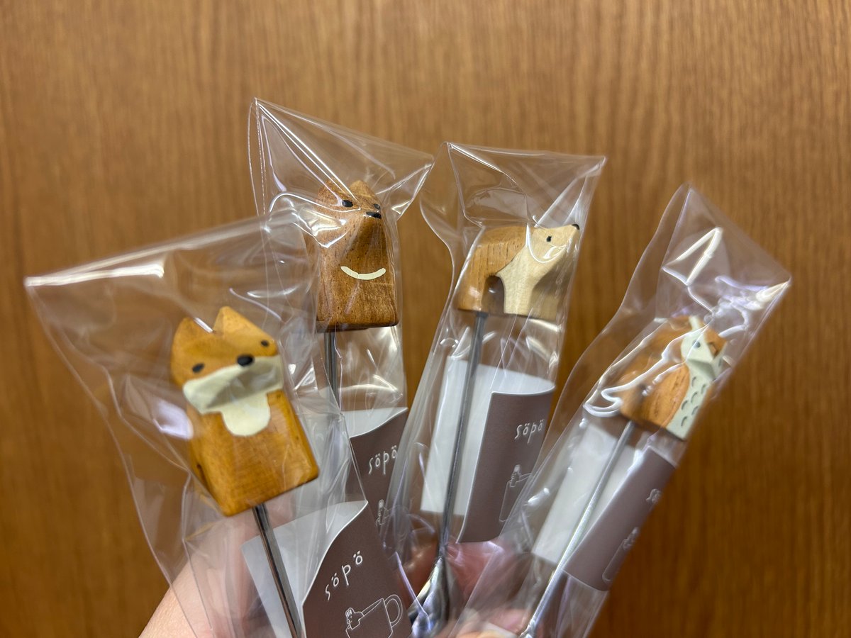スーベニアスプーンコレクション 木製フレーム付き 値下げしました sopo】木彫りアニマルつきスプーン | cattic