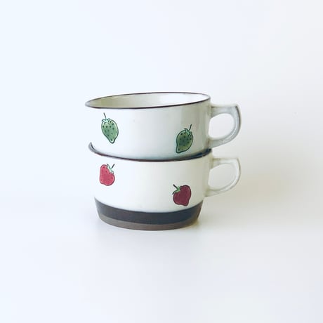 【アウトレット】いちご スープマグカップ  瑞幸窯 ハンドメイド 波佐見焼 陶器 おしゃれ  レンジ対応 食洗機対応  食器 ブランド