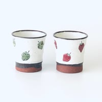 【アウトレット】モダン いちご コップ 瑞幸窯 ハンドメイド 波佐見焼 陶器 おしゃれ  レンジ対応 食洗機対応 コップ 食器 ブランド