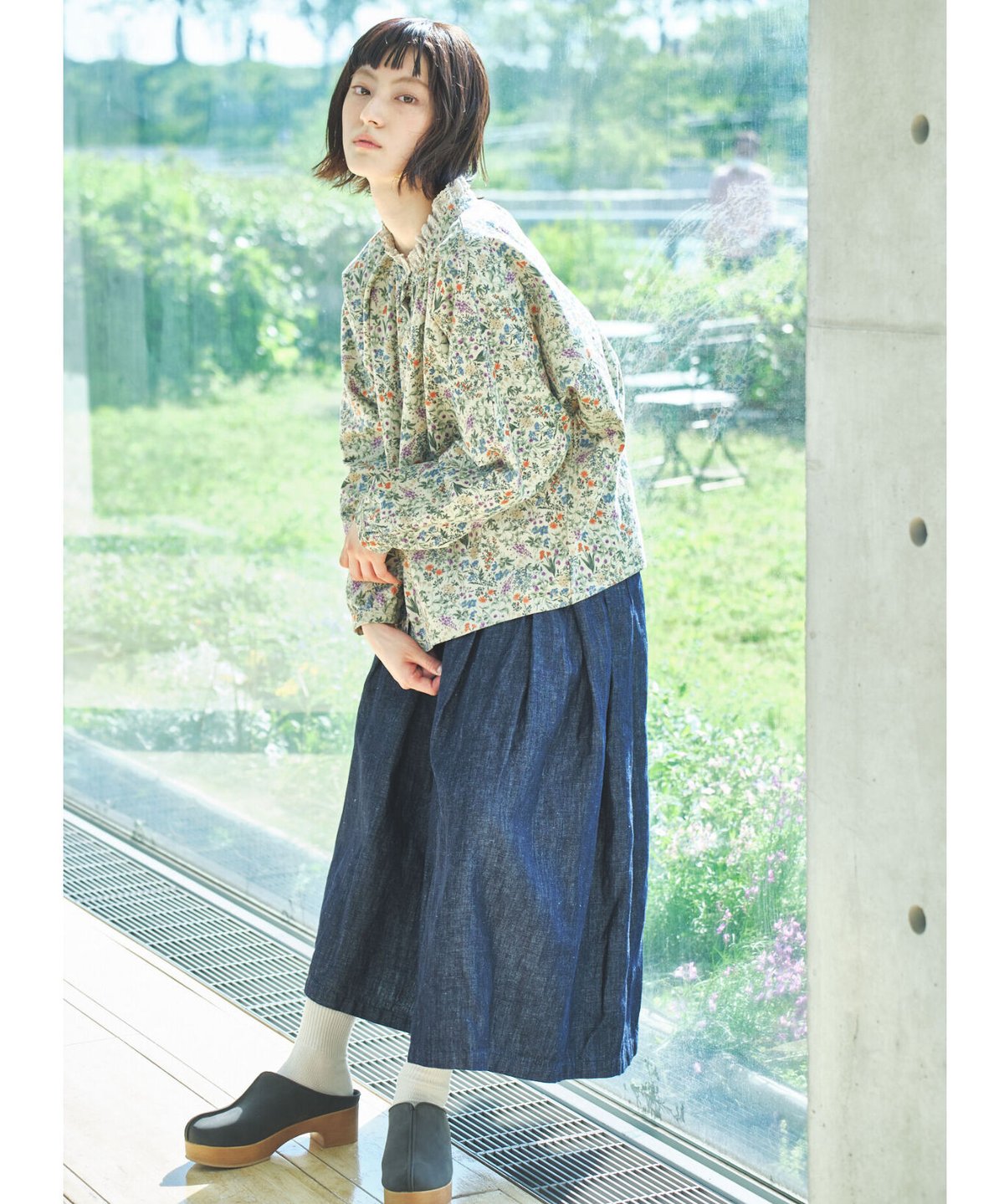 マメクロゴウチ 刺繍トップス ドルマン 香ばしい