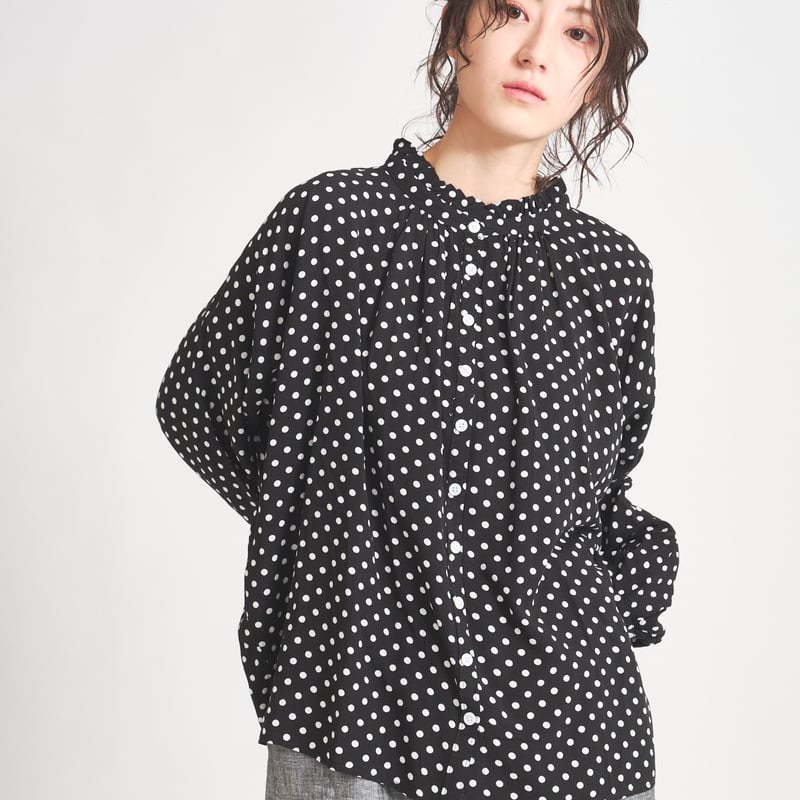 ポルカドット衿フリル ドルマンスリーブ貝釦ブラウス ○ub21-0414