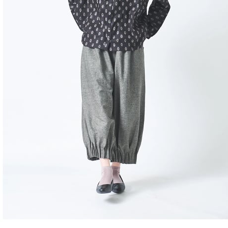 kosatofuku コサトフク　パンツ アガサパンツ・B［Chronicle］裾スリットのクロップドパンツ