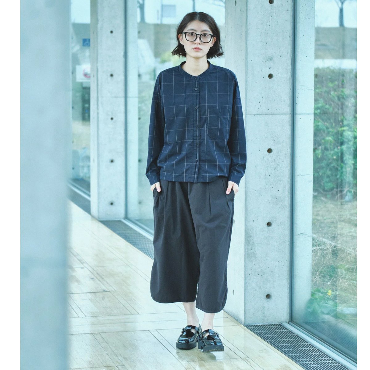 バンドカラー半比翼 後ろ裾シャーリングシャツ ○ub21-0287 | ubasoku