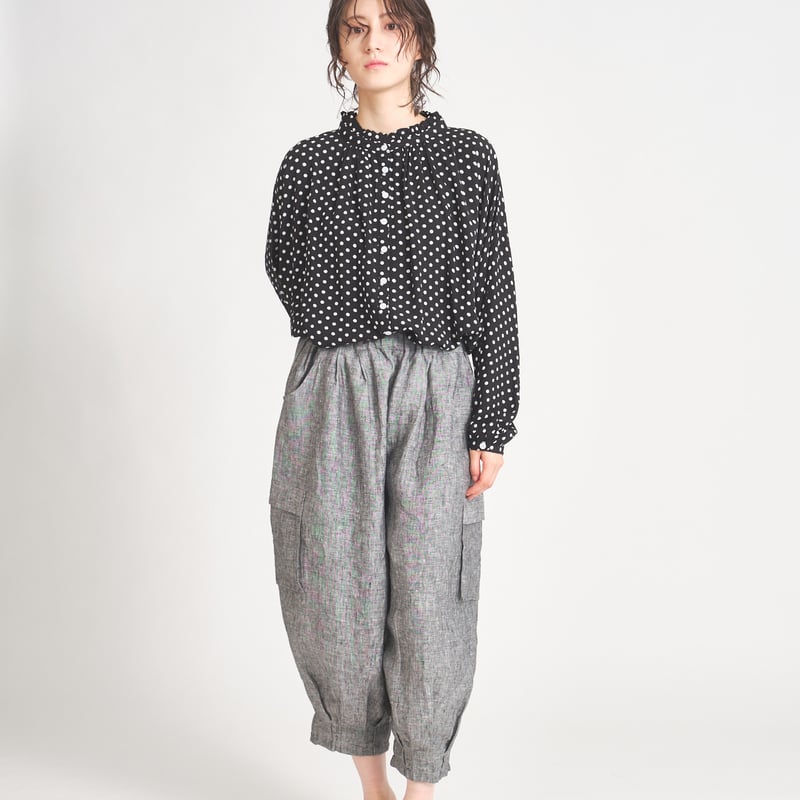 【新品・未使用　タグつき】　コルピエロ　ドルマンスリーヴブラウス　アイボリー ポルカドット衿フリル ドルマンスリーブ貝釦ブラウス ○ub21-0414