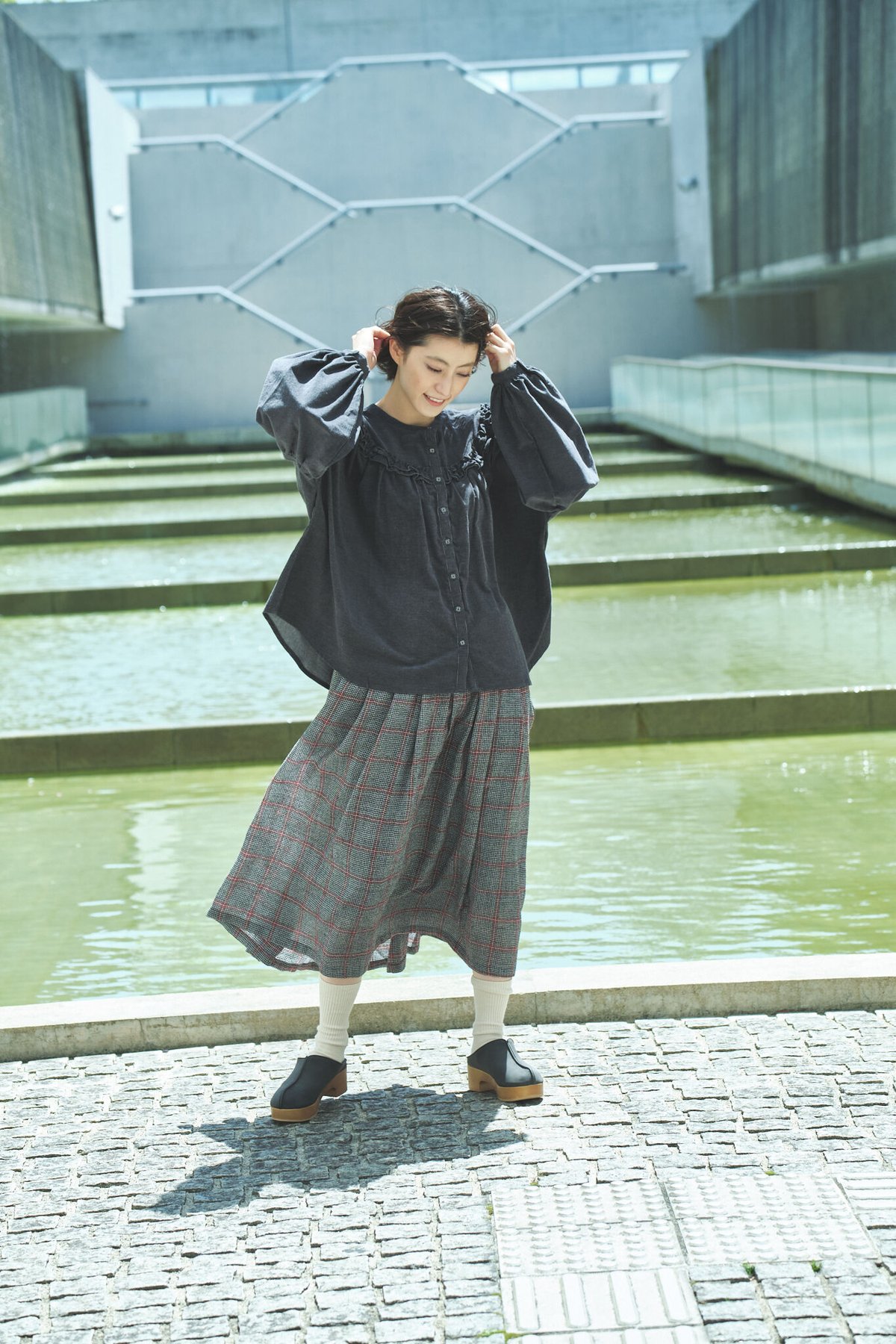 ub21-0363 ウールガーゼ 83丈裏付きタックギャザースカート