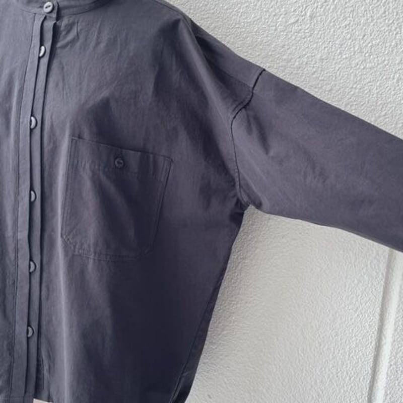 クリーニング済 ブルネロクチネリ バンドカラー 長袖 シャツ キルティング 比翼 コットンタイプライターバンドカラー半比翼 後ろ裾シャーリングシャツ