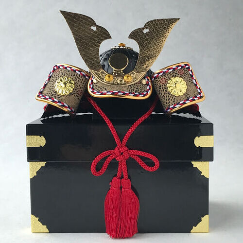 KABUTO (Samurai helmet) / 五月人形 長持兜 | watsuha