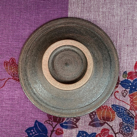 Handmade Yachimun plate（brown） / Okinawa pottery