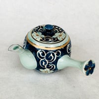 FLOWER ARABESQU Teapot / Hasami ware