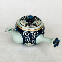 FLOWER ARABESQU Japanese teapot（Arita Ware） / 桔梗唐草 片手急須（有田焼）