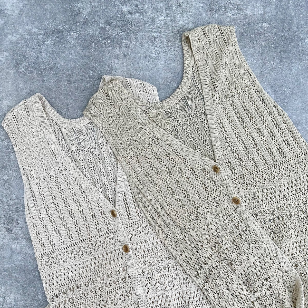 ロングニットジレ アッシュペーフランス　⭐︎ イエベ春秋】クロシェニットロングジレ（ベージュ） | ILONONO official