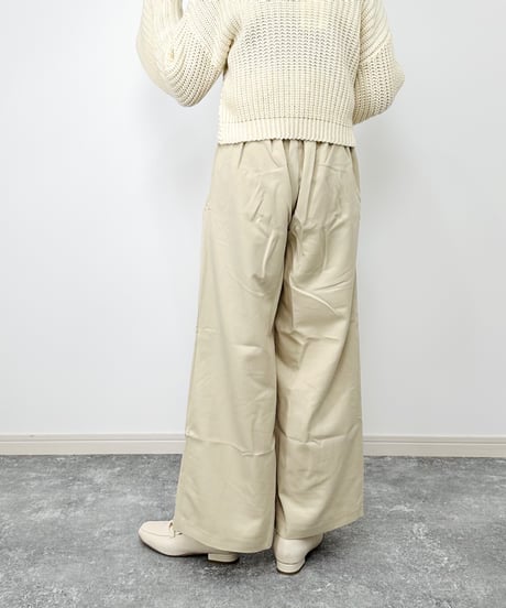 【イエベ春秋】タックワイドパンツ（キナリ）
