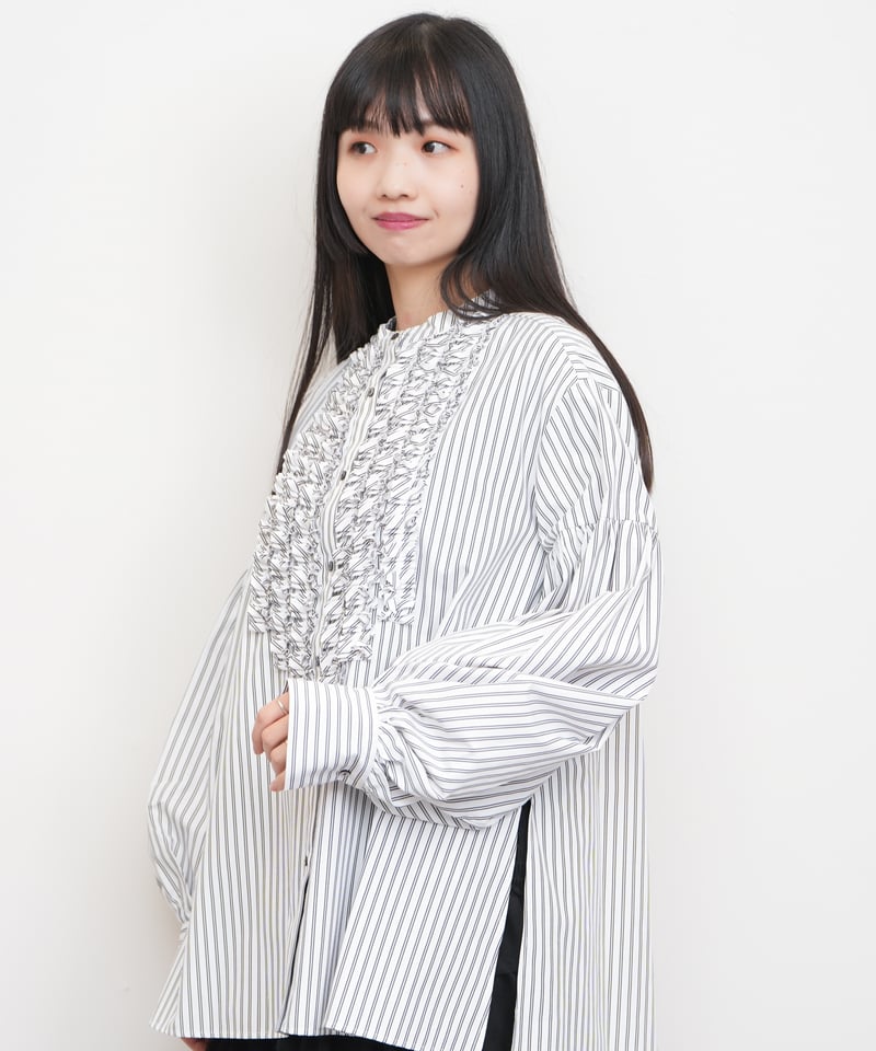 MARILYN MOON】Modern tuck frill blouse_24012700 MARILYN MOON】Modern tuck frill blouse_24012700
