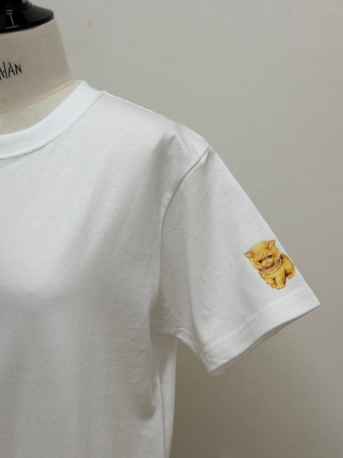yukiemon】ぺたぺたこねこ図鑑Tシャツ（長め3L） | EGAMI OFFICIAL