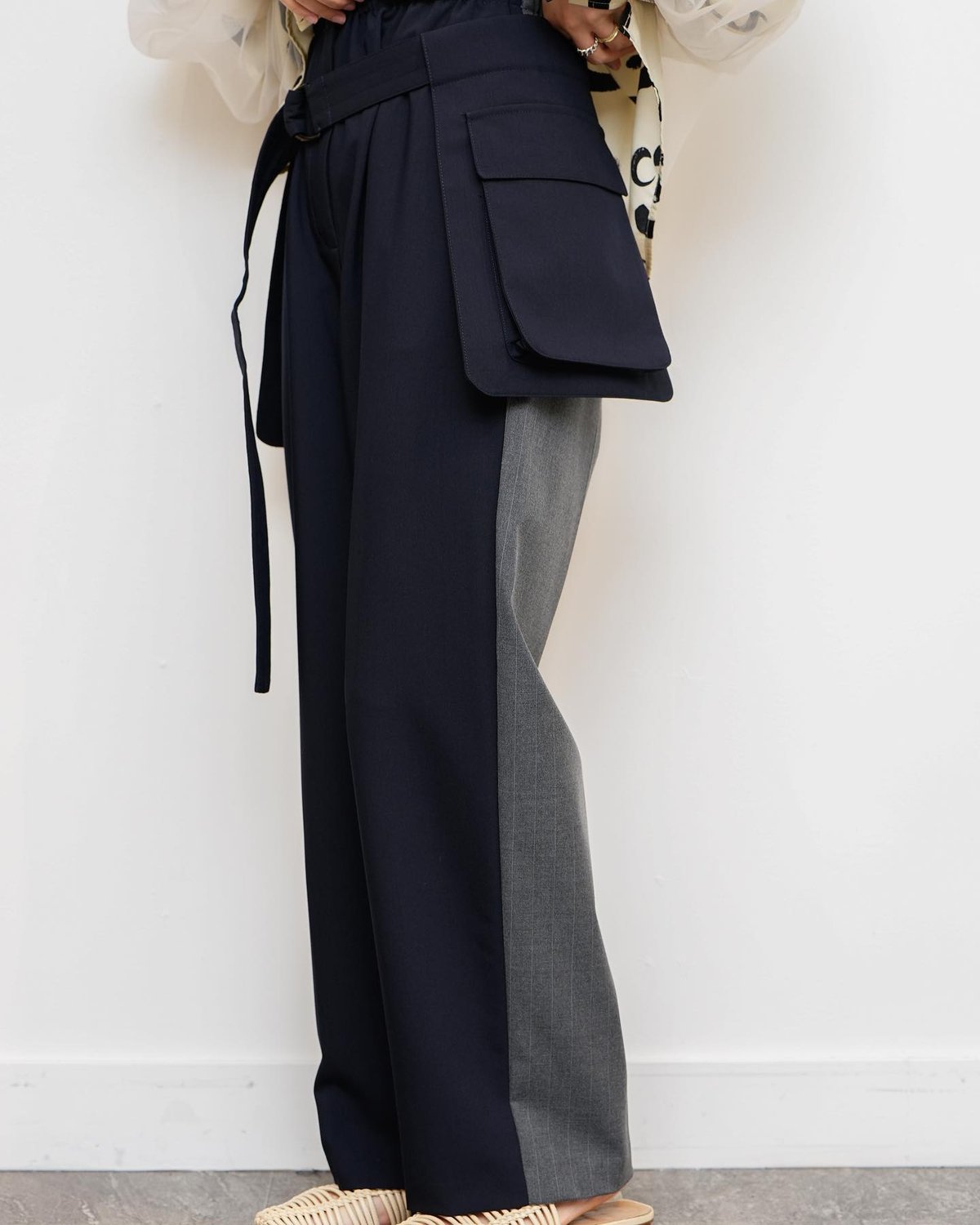 CHIGNON】配色ピンストライプパンツ | EGAMI OFFICIAL WEB STORE