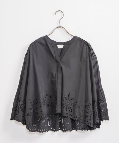 【MARILYN MOON】Original flower embroidery scallope blouse