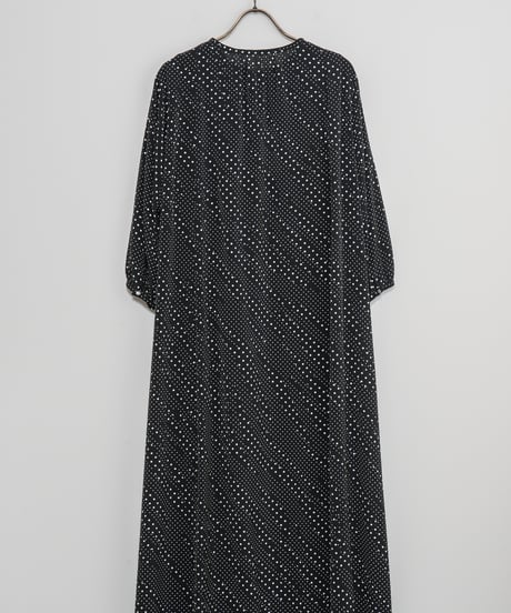 【MACKINTOSH PHILOSOPHY】ドライタッチブザムワンピース_240808000585