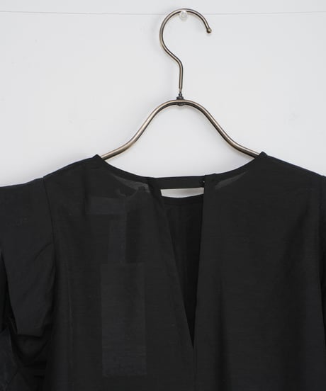 【MARILYN MOON】Tuck sleeve blouse