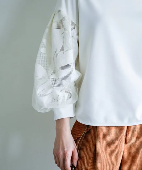 【Lallia Mù】ボタニカルレーススリーブプルオーバー_240725009693