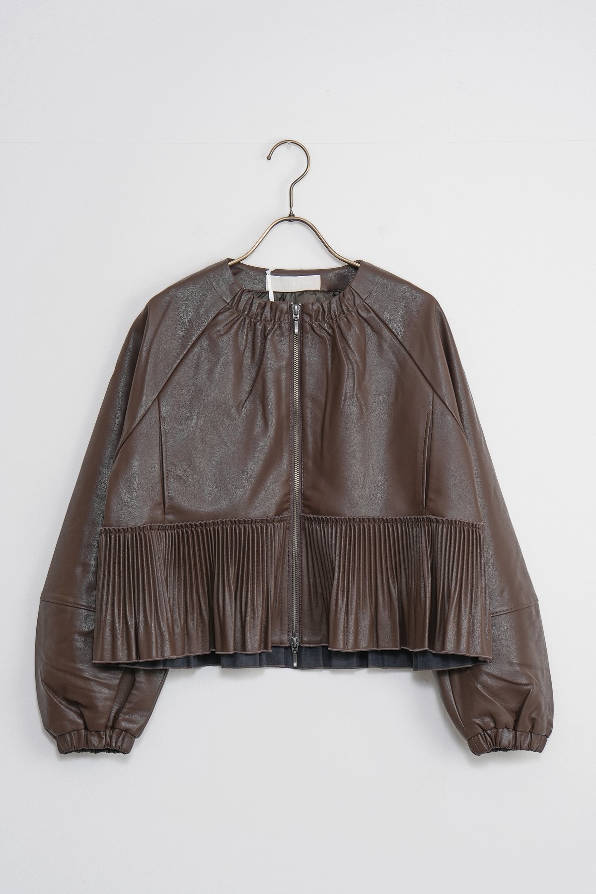 MARILYN MOON】プリーツフェイクレザーブルゾン_240912002727