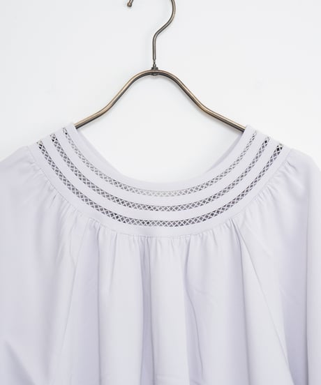 【MARILYN MOON】2way macrame embroidery satin blouse_240807000495