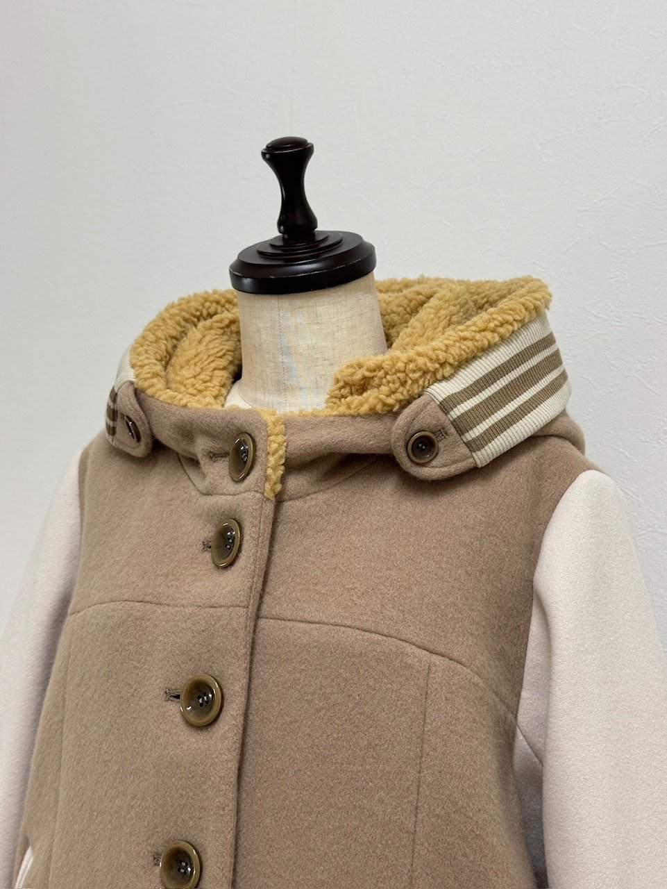 yukiemon room テキスタイルキルト パイピング ショートブルゾン yukiemon room テキスタイルキルト パイピング ショートブルゾン