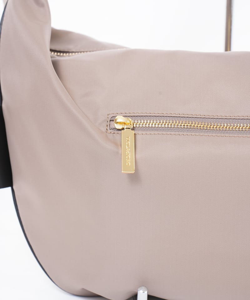 VIOLAd'ORO】BIANCA レザーショルダーナイロンボディバッグ_241212009