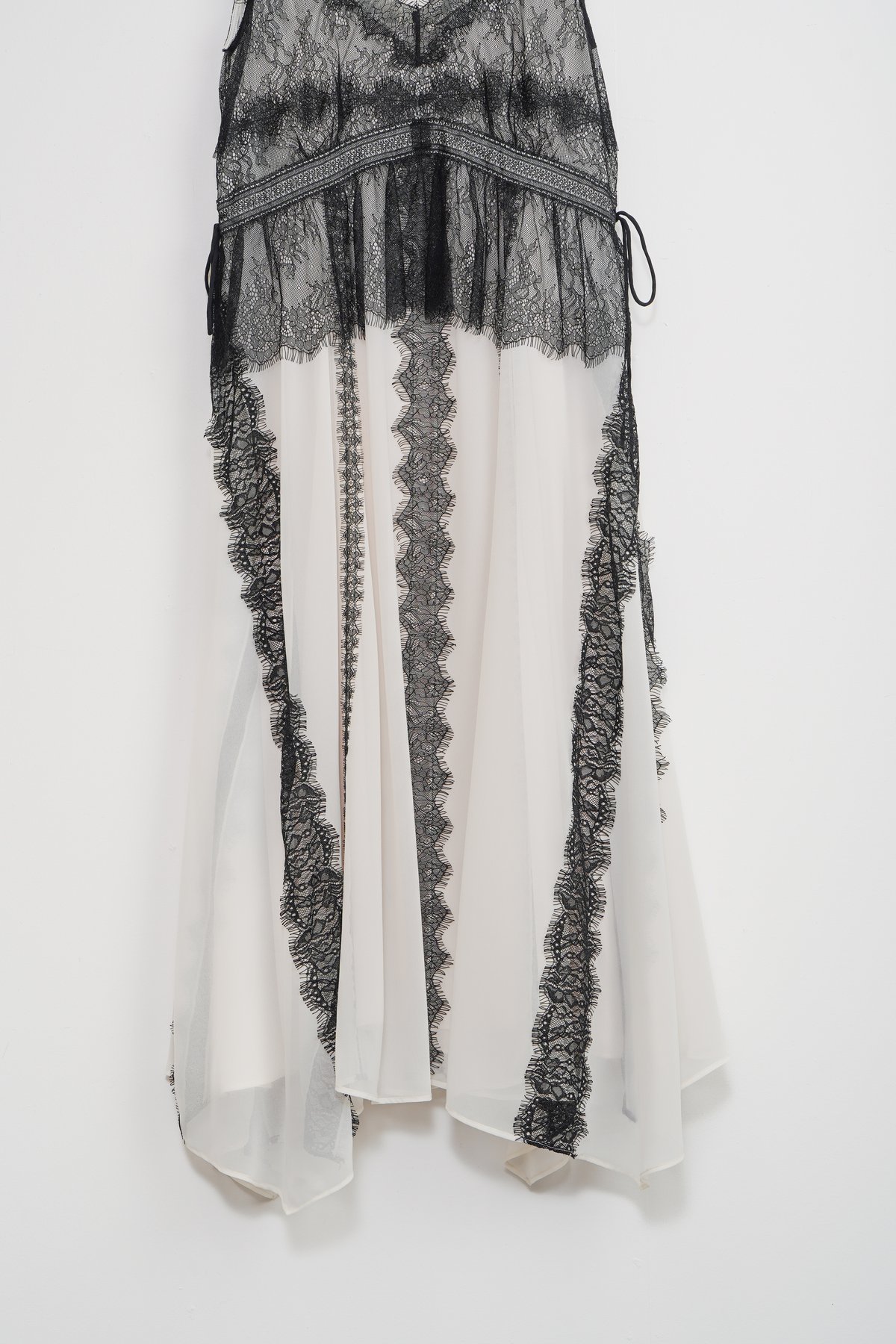 FRAY I.D】レーストリムフレアドレス_240607006535 | EGAMI OFF