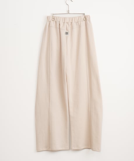 【YENN】KNEE TUCK SWEAT pants_250617000335