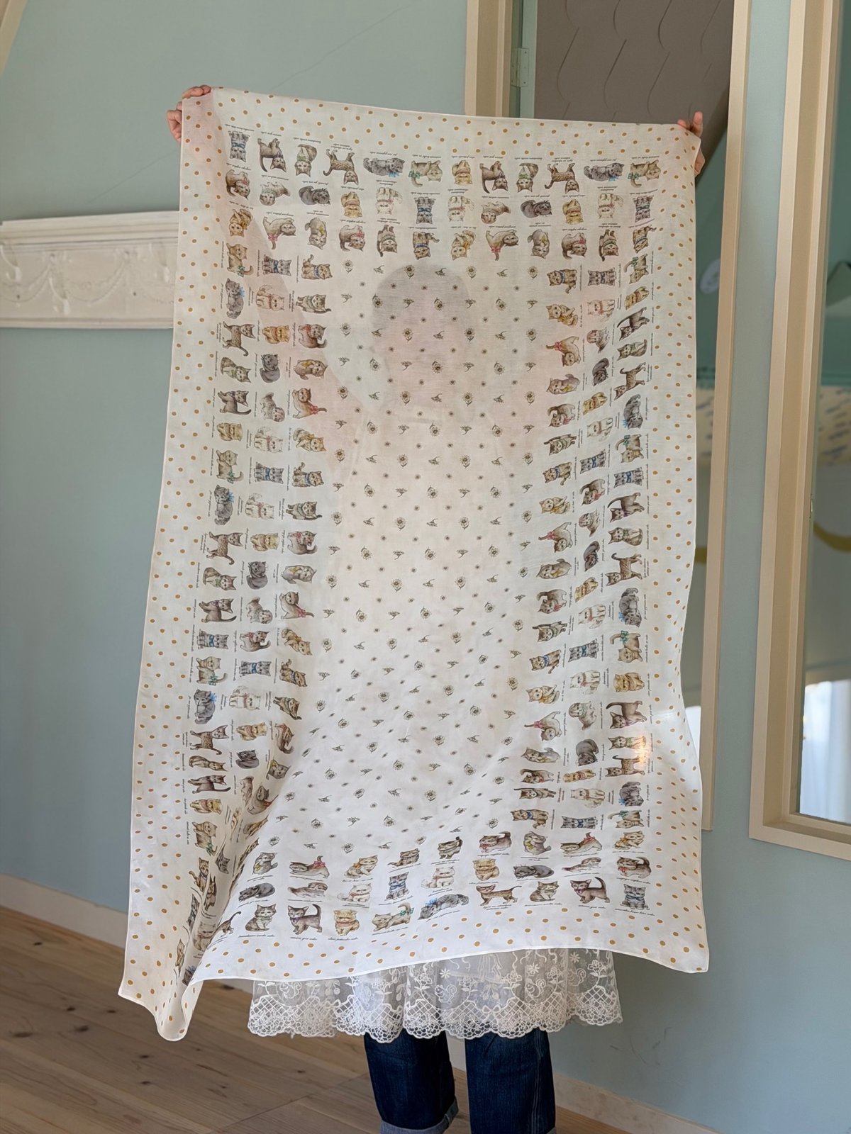 yukiemon】こねこ図鑑UVストール | EGAMI OFFICIAL WEB STORE