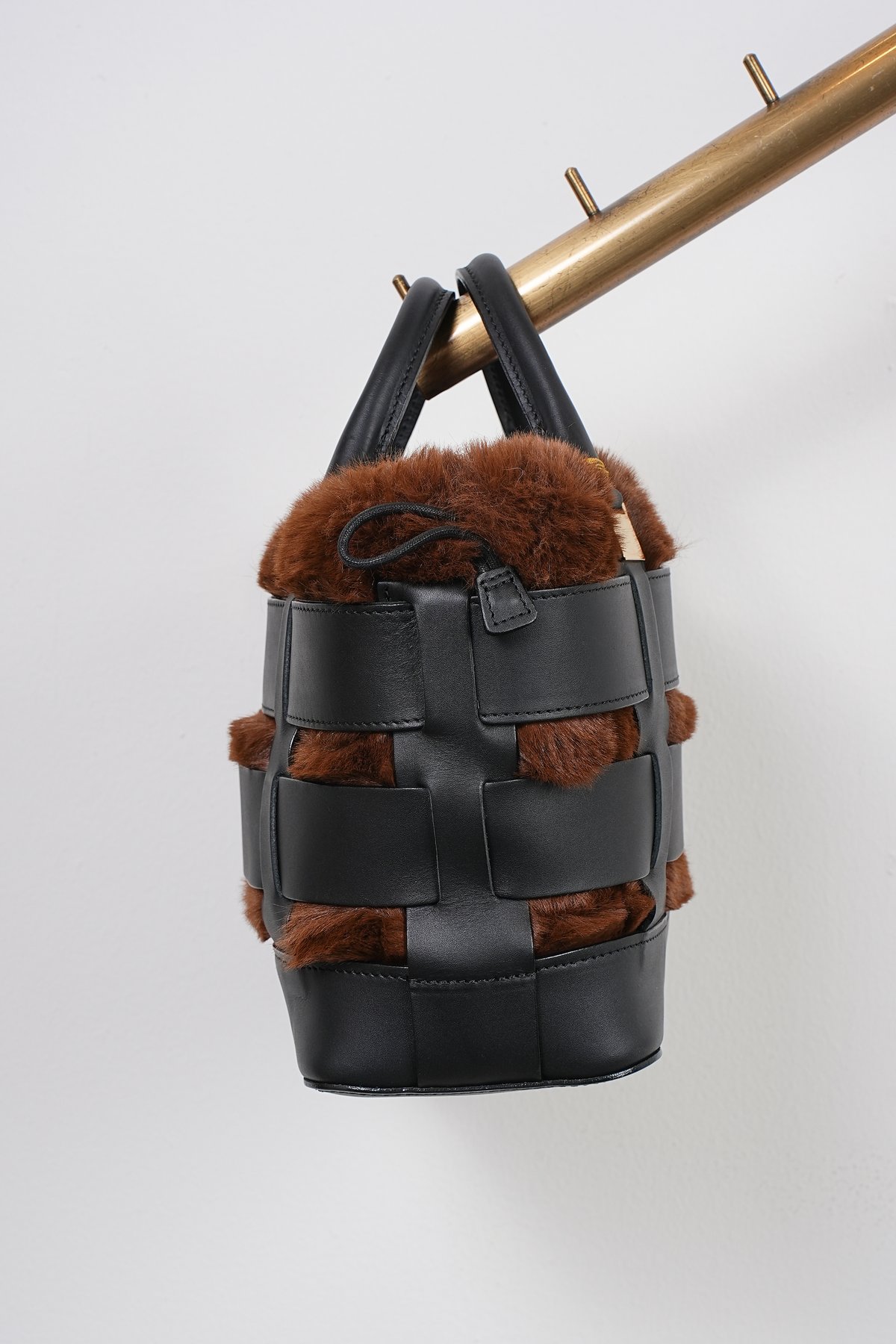 VIOLAd'ORO ヴィオラドーロ　ELMO 牛革エコファーバッグ VIOLAd'ORO】ELMO ファーバッグ _230929007943 | EGAMI O