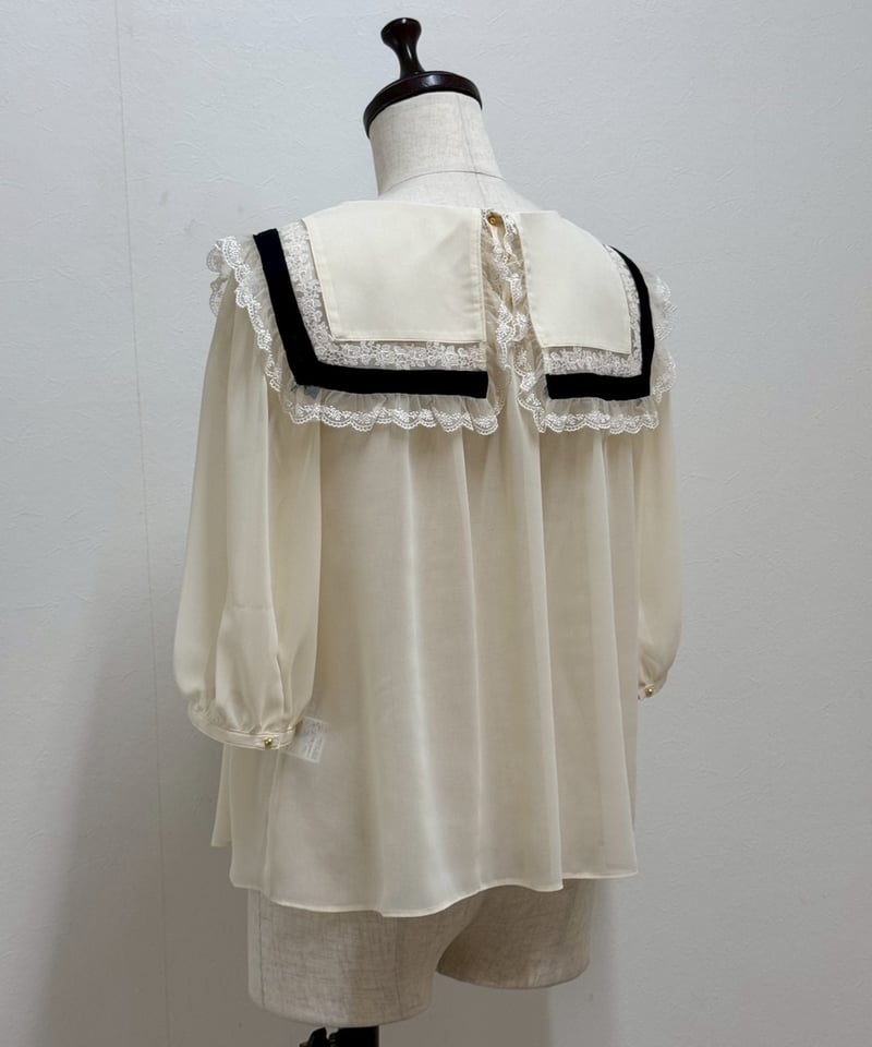 yukiemon】スワンヨークブラウス（M） | EGAMI OFFICIAL WEB STORE