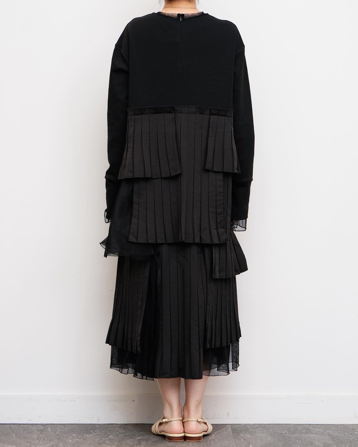 Marilyn Moon（マリリンムーン）の「ラッフルプリーツレイヤードドレス  