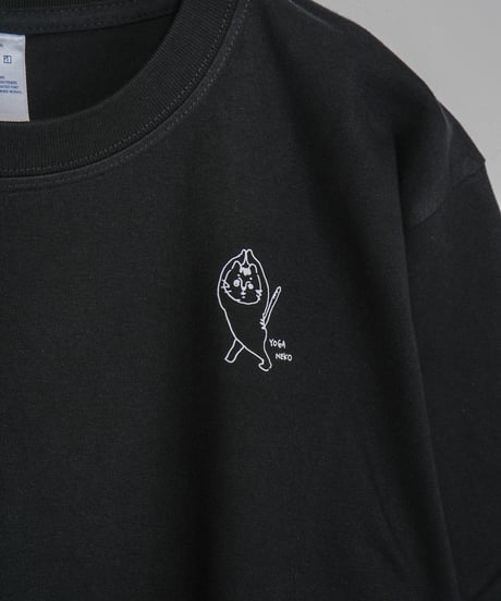 YOGA NEKO Tシャツ