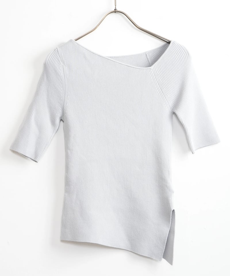 けけ様【新品未使用】FRAY I.D アシメタックドレープデコルテリブニット セール】アシメタックドレープデコルテリブニット（ニット