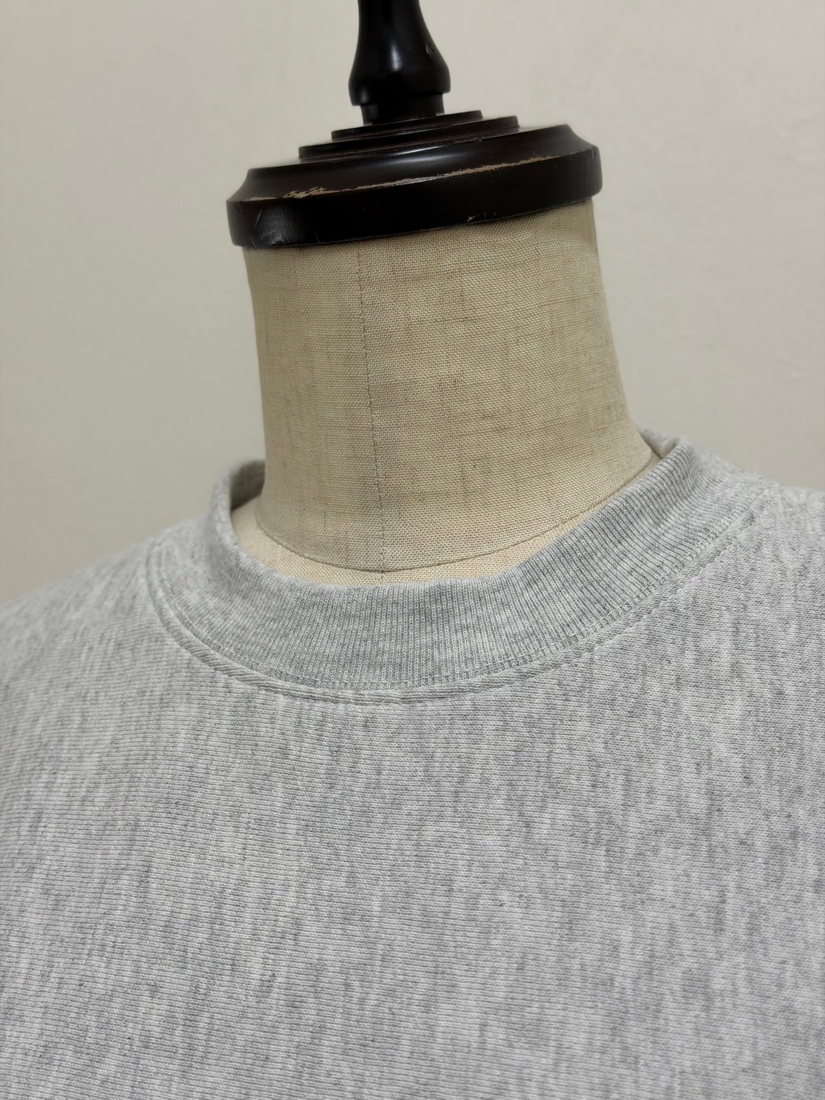 yukiemon】こいぬ図鑑スエットプルオーバー・グレー（M・3L） | EGAMI